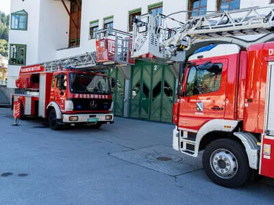 Drehleiter Gegenüberstellung Bild 8