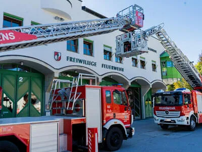 Drehleiter Gegenüberstellung Bild 5