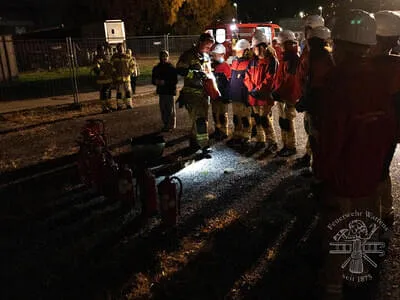Jugend Löschertraining  Bild 3