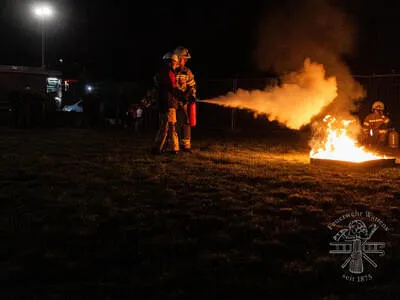 Jugend Löschertraining  Bild 9