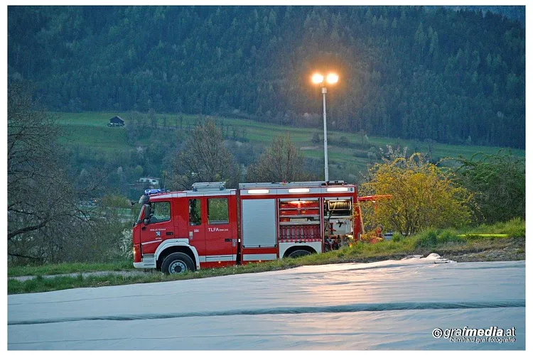 17gra2710xy.jpg