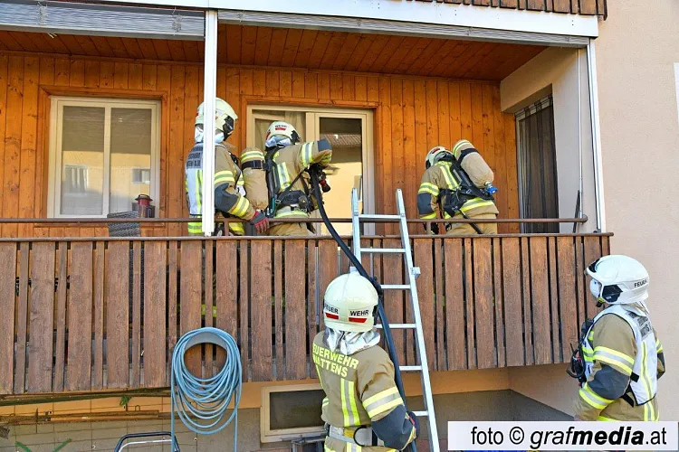 _gra0803x.jpg