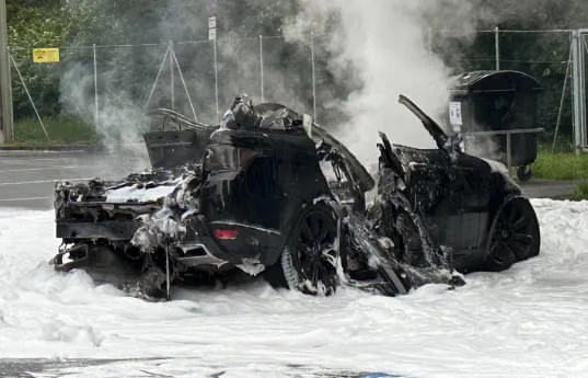 Brand-PKW