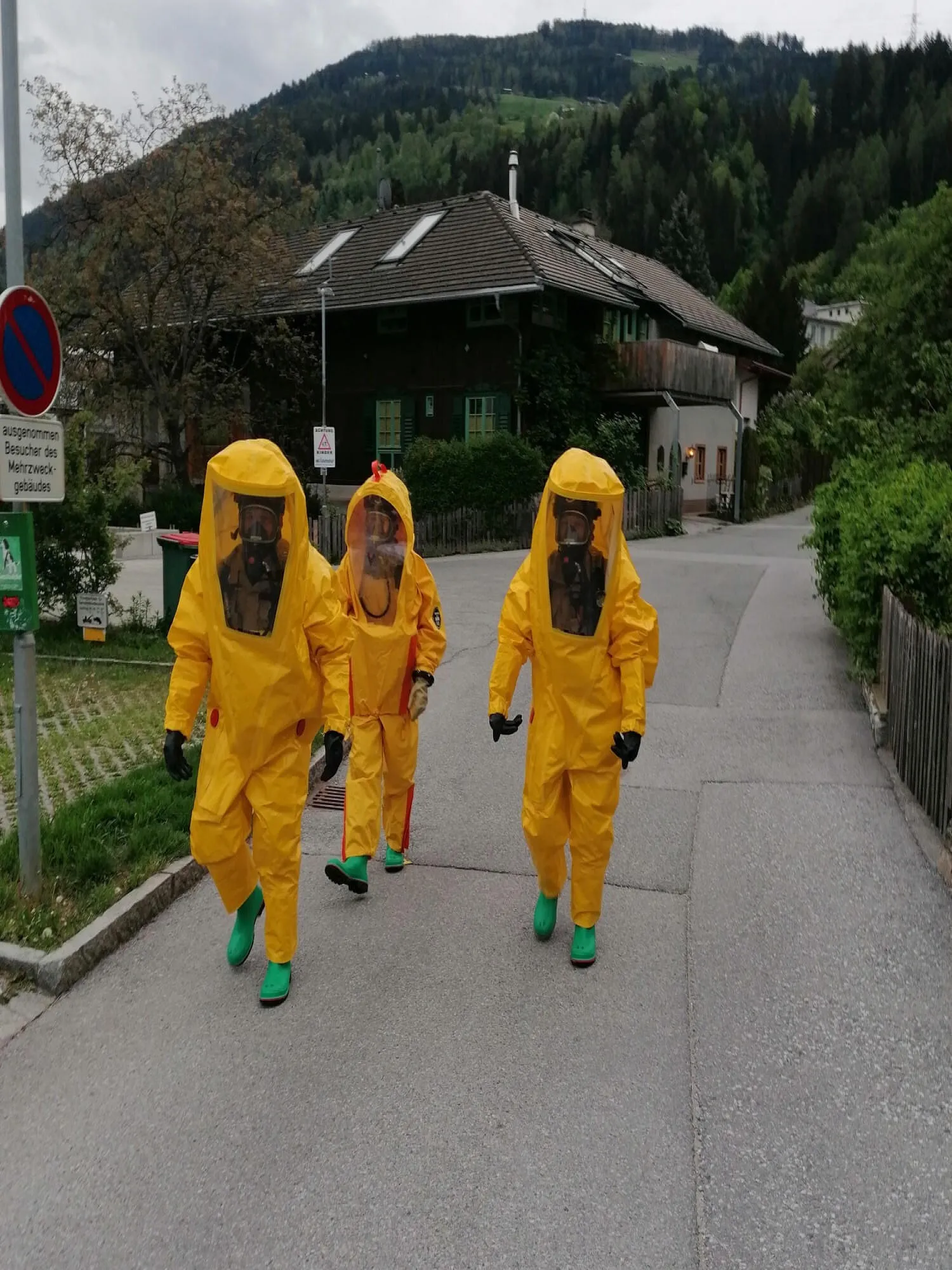 1_20220506055953e4682d5eme.jpg