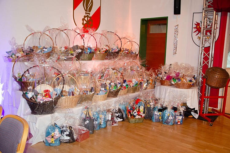 feuerwehr_ball_wattens01.jpg