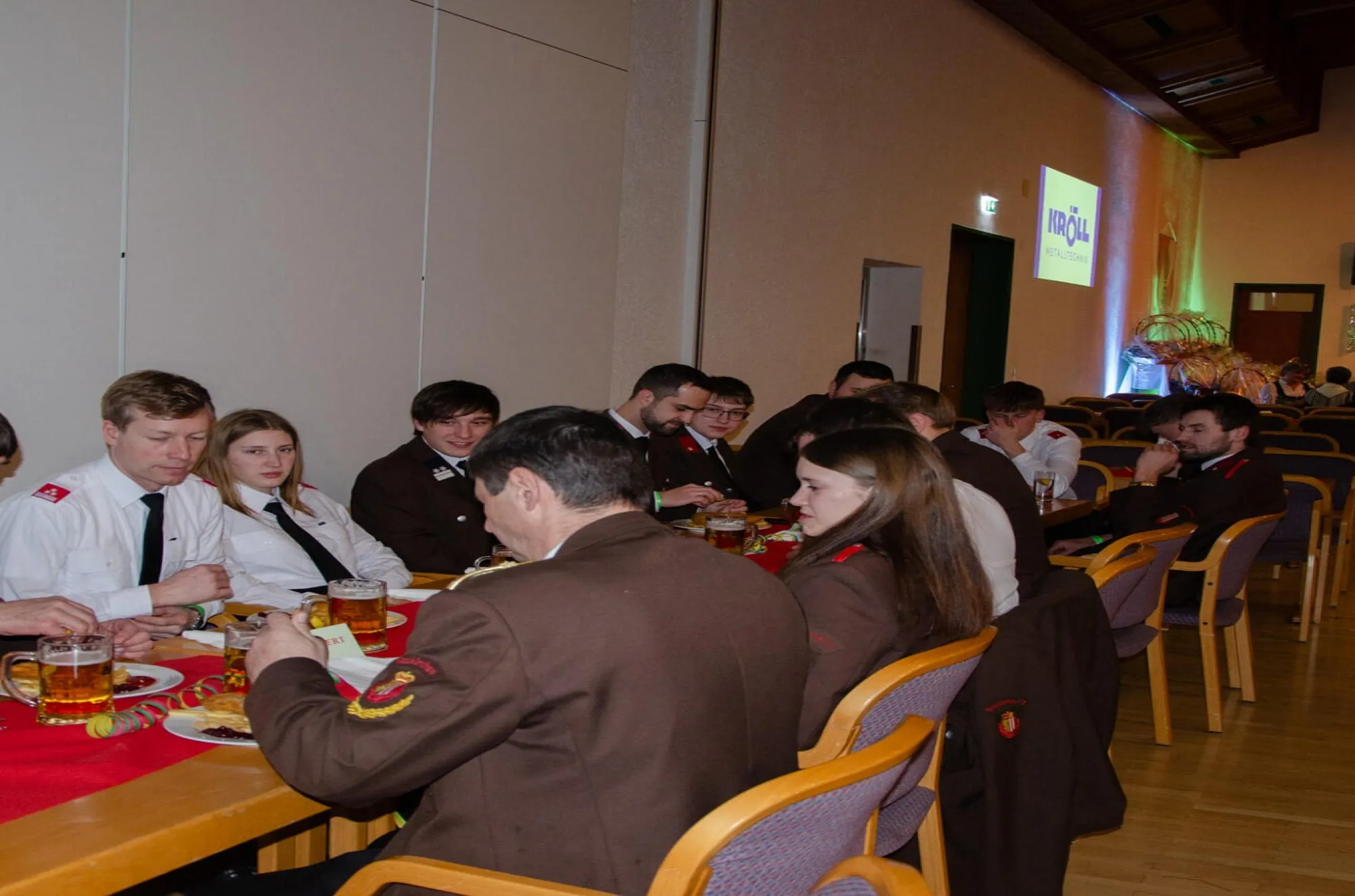 feuerwehr_ball_wattens05.jpg