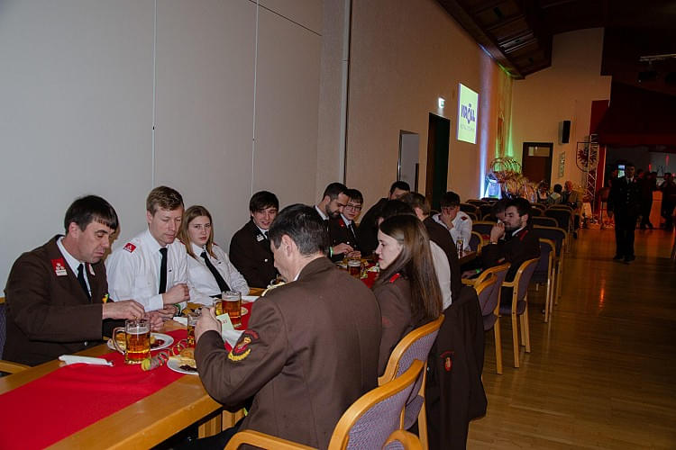 feuerwehr_ball_wattens05.jpg